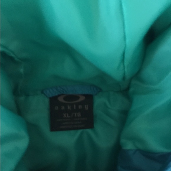 Awesome Oakley teal and aqua blue women's puffer coat, sz XL - Picture 6 of 7